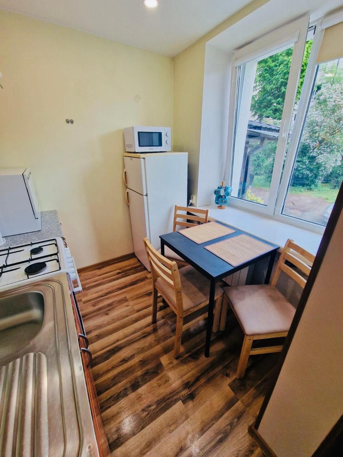 Tallinnhousing Studio For 4 With Free Parking Buitenkant foto